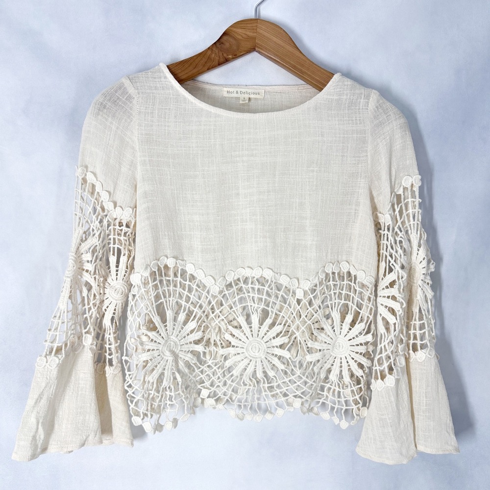 Hot & Delicious 100% Cotton Crochet Bell Sleeve Cream Crop Top Size Small